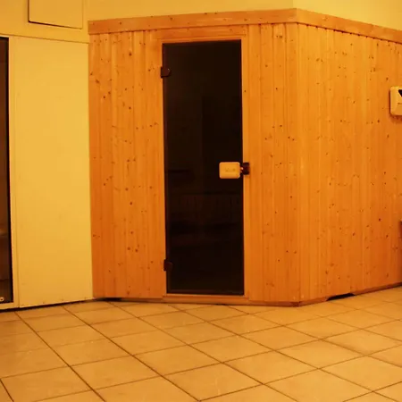 Ozone Aparthotel 3*